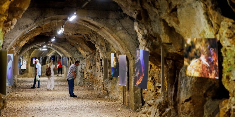 U Riječkom tunelu otvorena izložba podvodne fotografije “Iz jadranskog podmorja”