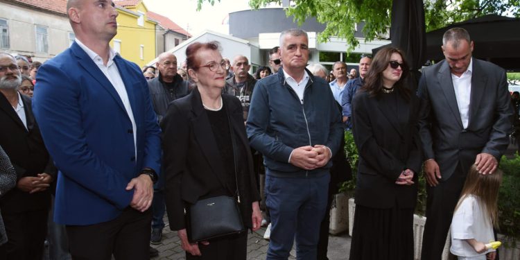 U Sinju danas svečano obilježen Dan državnosti i Dan branitelja Sinja i Cetinske krajine