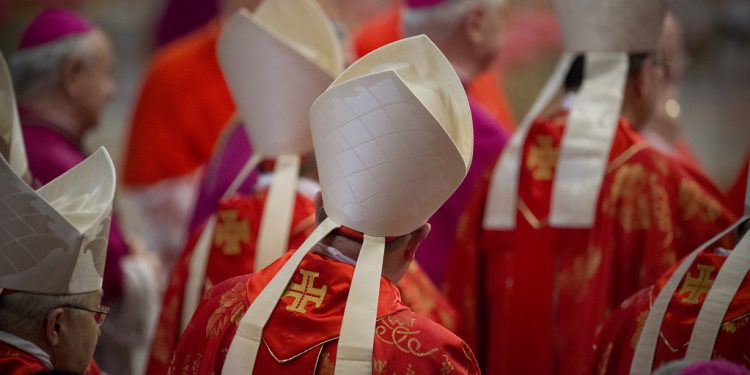 U Vatikanu prije konklave opasna ludnica: Lov na kardinale proširio se po Rimu