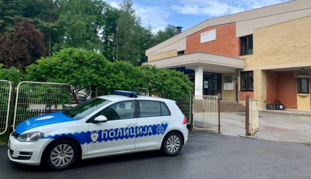 U školi u Sarajevu na ploči ispisano ‘pobit ću čitavu prvu smjenu’