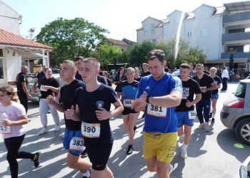 UTRKA PAKOŠTANE – BIOGRAD Sjećanje koje ne zastarijeva: Trči i ti u čast poginulim herojima