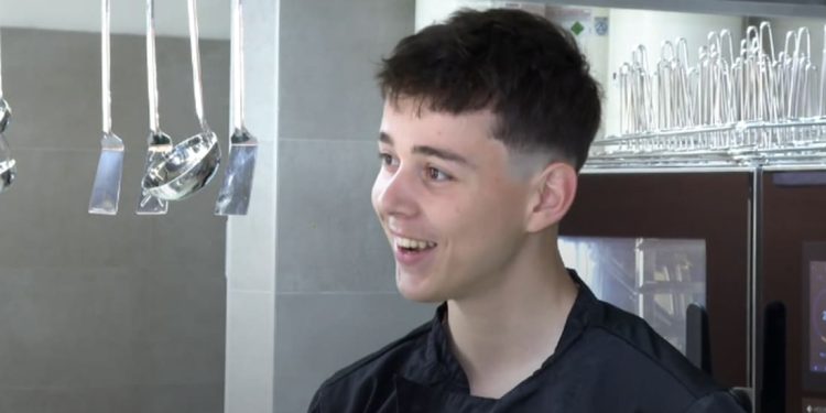 Učenik Ivan iz Splita najbolji je juniorski kuhar u Hrvatskoj