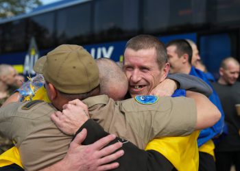Ukrajina i Rusija zamjenjuju 800 zarobljenika u najvećoj razmjeni rata