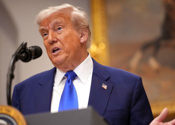 Ukrajine razgovori neće napredovati ako se ‘Putin i ja okupljamo’ – Trump – RT World News