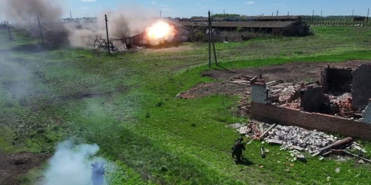 Ukrajinske snage pokušale su četiri puta prekršiti granicu tijekom primirja za dan pobjede u Moskvi – MOD – RT Rusija i bivši Sovjetski Savez