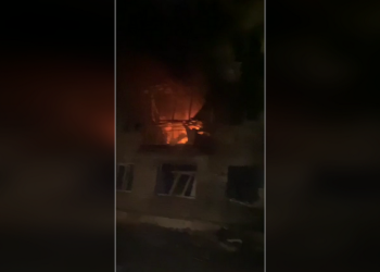 Ukrajinski bespilotne letjelice štrajkaju kuće u zapadnoj Rusiji (video) – RT Rusija i bivši Sovjetski Savez