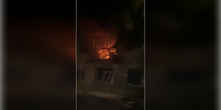 Ukrajinski bespilotne letjelice štrajkaju kuće u zapadnoj Rusiji (video) – RT Rusija i bivši Sovjetski Savez