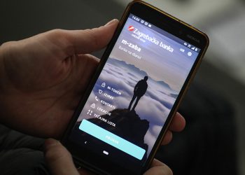 UniCredit premješta aplikacije i usluge 13 banaka