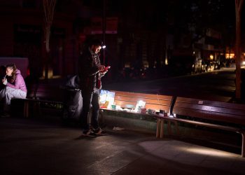 Upozorenje dok je Španjolska pretrpjela više incidenata u nakupljanju do potpunog zamračenja