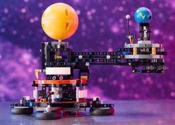 Uštedite 20% od Lego Technic Planeta Zemlje i Mjesec u orbiti