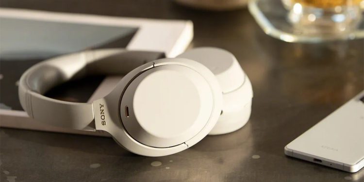 Uštedite 50% popusta na Sony WH-1000XM4 Bežične slušalice za uklanjanje buke za Dan sjećanja