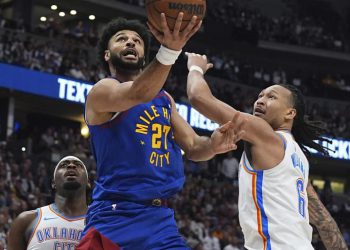 Utakmice od 10. svibnja, Mitchell i Murray Show