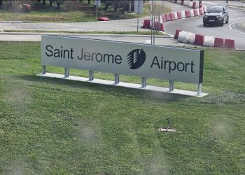 Uz aerodrom na Resniku osvanuo natpis, odavno je župan Boban pokrenuo inicijativu…