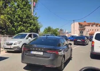 (VIDEO) Čitatelj: “Ovako su se Splićani razmicali na Jadranskoj magistrali da Plenković ne zakasni podržati Šutu”
