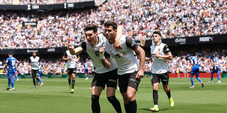 Valencia, Epic povratak: od inkubiranog ispadanja do utrke za Europu