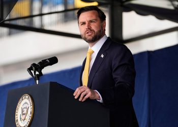 Vance kaže maturantima Pomorske akademije o ‘Novoj i vrlo opasnoj eri’ suočena s Amerikom