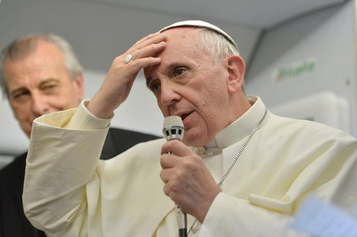 Papa Franjo govori tijekom konferencije za novinare na papinskom letu na povratku iz Brazila 2013. godine