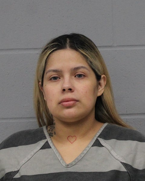 Virginia Gonzales (33) uhićena je zbog teške ozljede djeteta nakon što je navodno zaključila svoju sedmogodišnju kćer u ormaru i 'gladovala' je