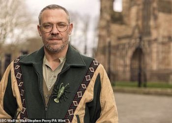 Will Young čini otkriće šoka da je povezan s kraljem Edwardom I dok se raspada u suzama nad svojim pokojnim djedom