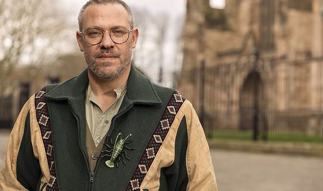 Will Young čini otkriće šoka da je povezan s kraljem Edwardom I dok se raspada u suzama nad svojim pokojnim djedom