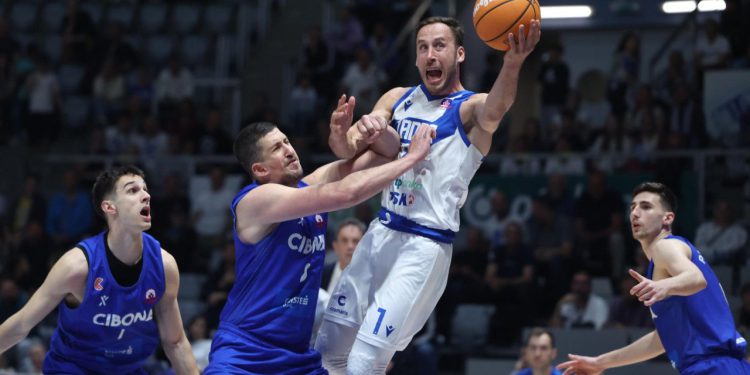 Zadar na krilima Mihailovića i Wahla do prve pobjede u polufinalu! U ponedjeljak prva “meč lopta” za finale…