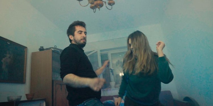 Zadarski – Zadarski glazbeni kolektiv Elkan Florida ima novi spot “Podstanar”. Tema je stambeno zbrinjavanje mladih