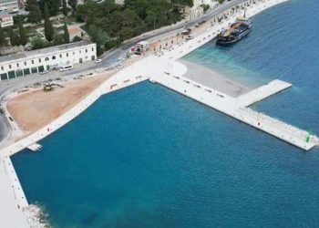 Završeno uređenje luke u Omišu, otvorenje kroz desetak dana!