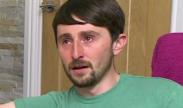 Zvijezda Goggleboxa Pete Sandiford otkriva svoju ‘stvarnu dob’ ostavljajući obožavatelje šokirane dok priznaju da ‘izgleda 18’ ‘