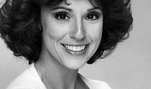 Zvijezda Opće bolnice Denise Alexander Dead u 85: Legenda sapuna također je djelovala u danima našeg života