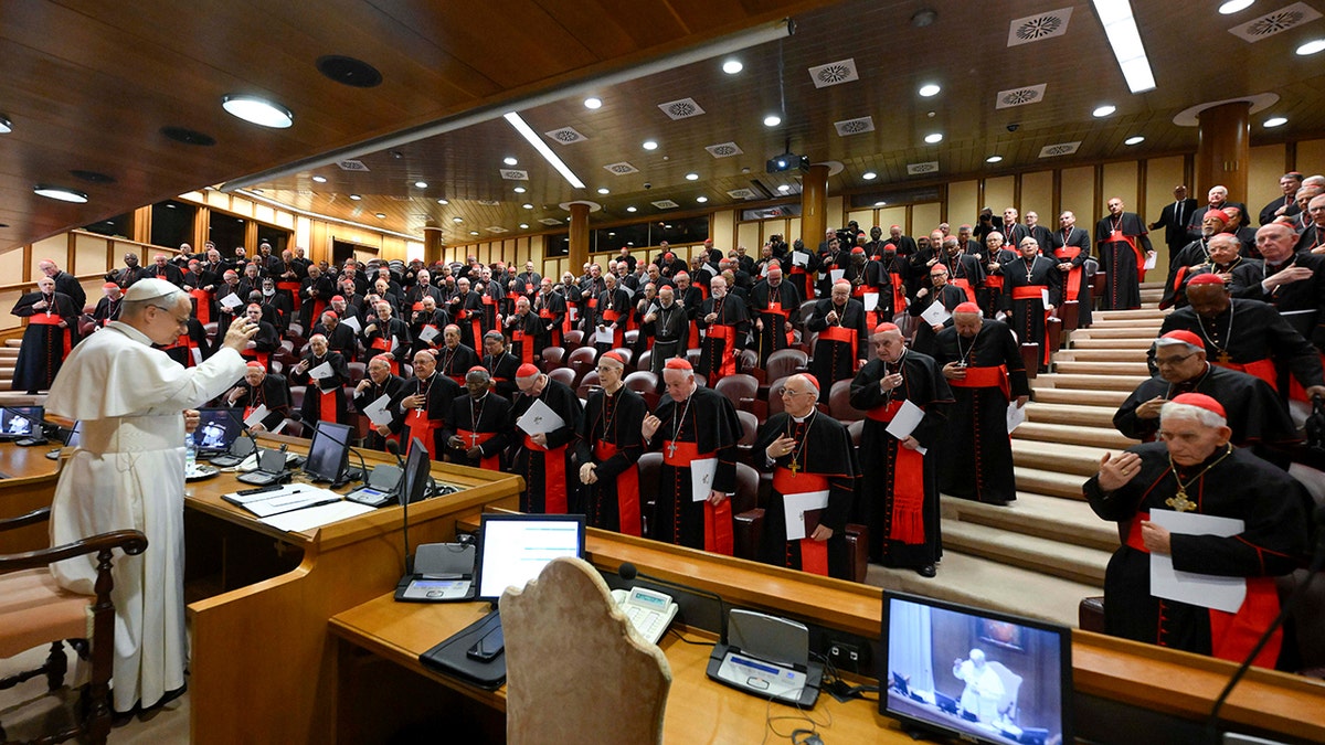 Papa Leo XIV obraća se fakultetu kardinala