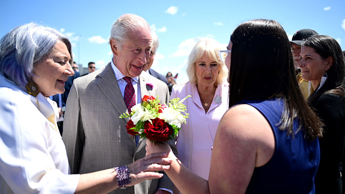 Kralj Karlo III i kraljica Camilla su dočekani