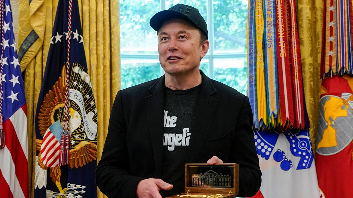 Elon Musk drži "Ključ Bijele kuće" Primio je od predsjednika Donalda Trumpa