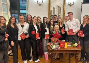 Lifestyle − ČISTA EMOCIJA! Nikica Anić održala promociju svoje prve knjige: 'Prepoznat ćete se u stihovima!'