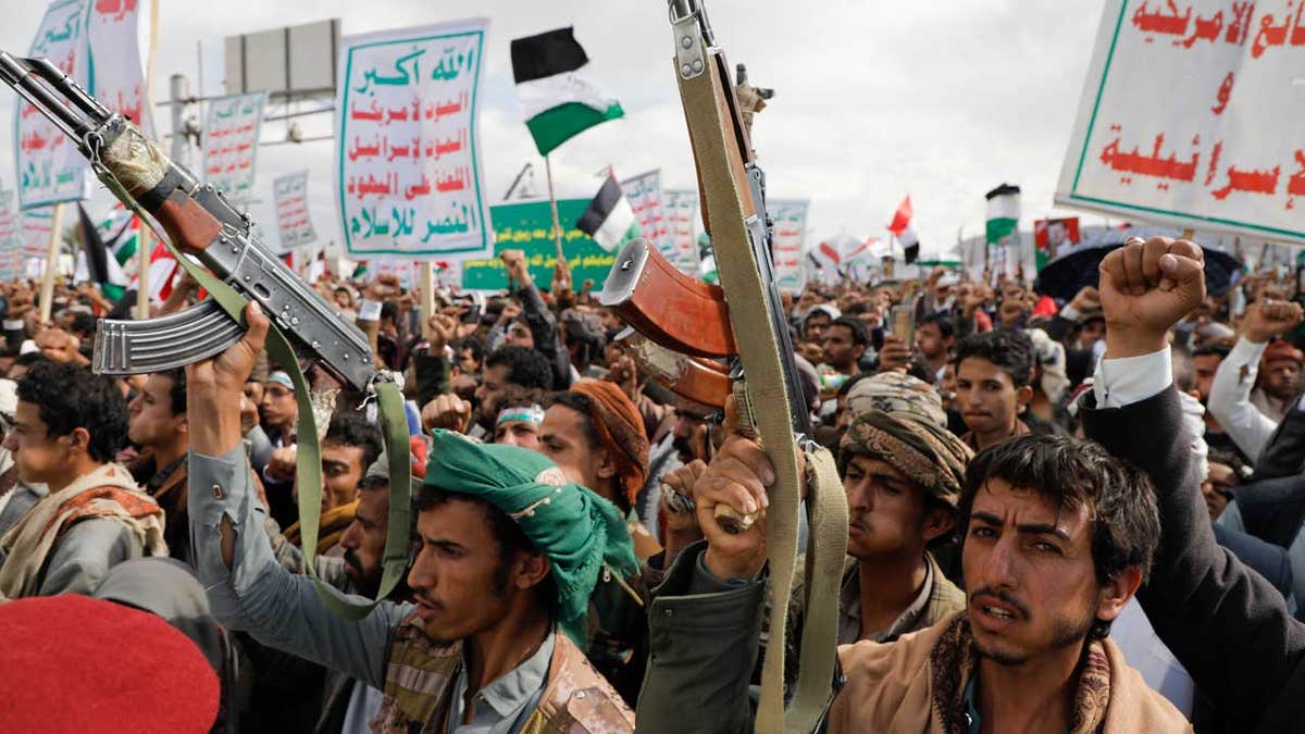 Houthis Crveno more