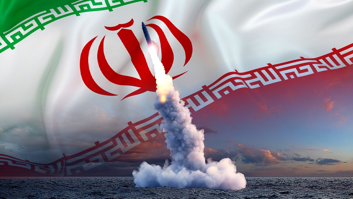 Iranska zastava i lansiranje raketa