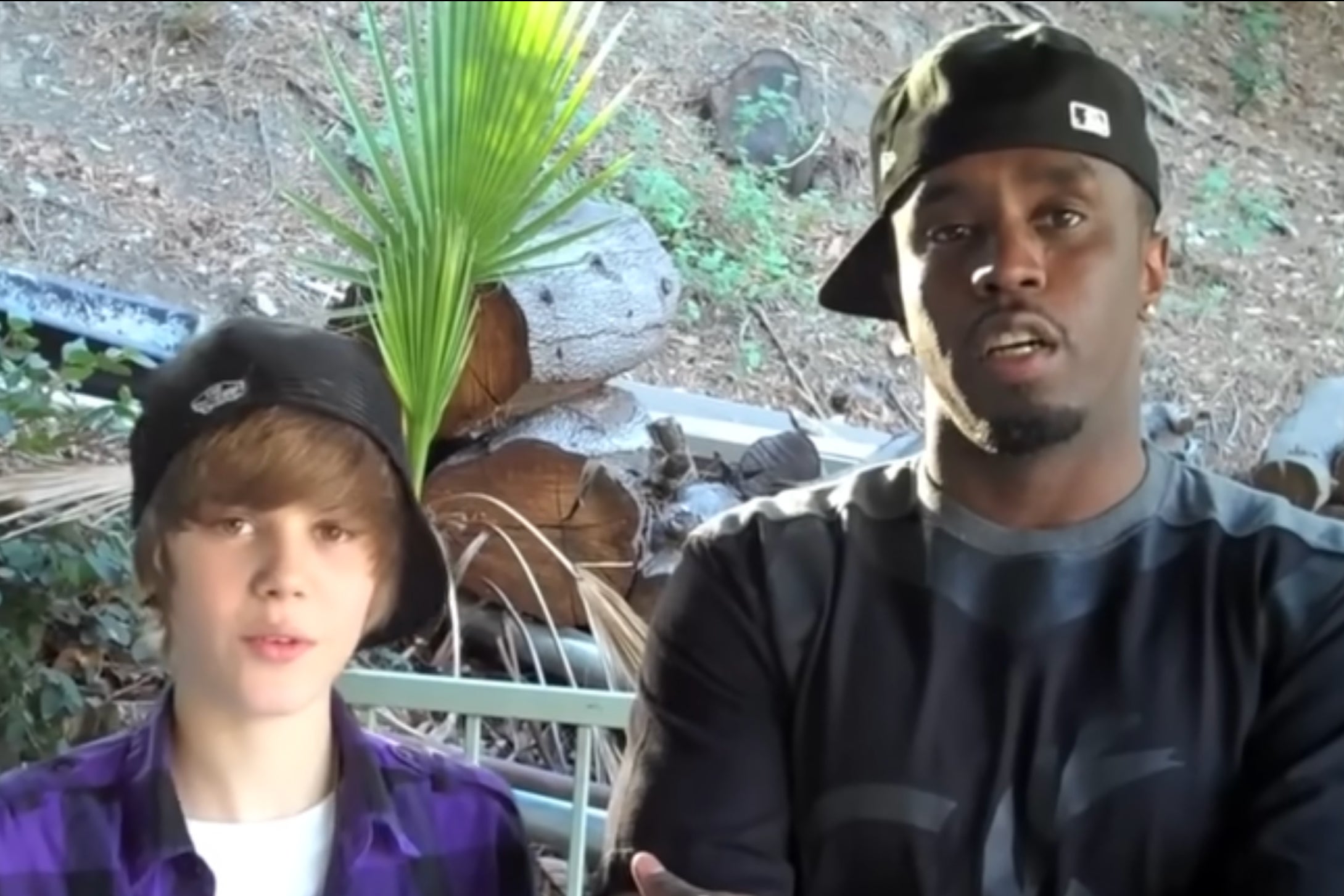 Justin Bieber (lijevo) i Diddy 2009. godine