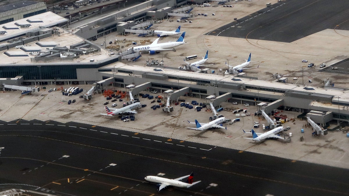 Zrakoplovi na aerodromu Newark