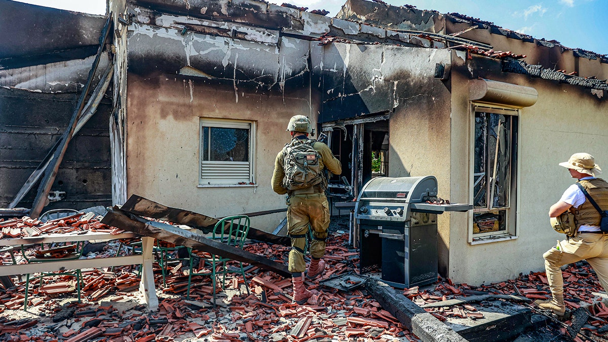 IDF vojnici u Be'eri nakon napada 7. listopada