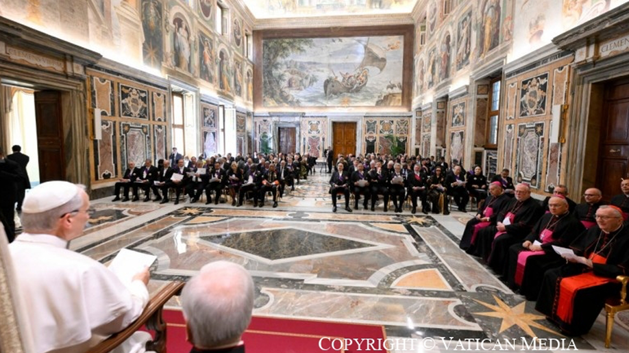 Papa Leo XIV adresira diplomatski korpus