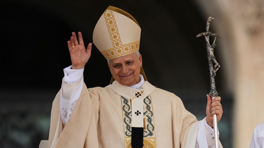 Papa Leo XIV valovi.