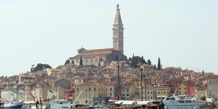 Učenica na državnom natjecanju u Rovinju prijavila silovanje