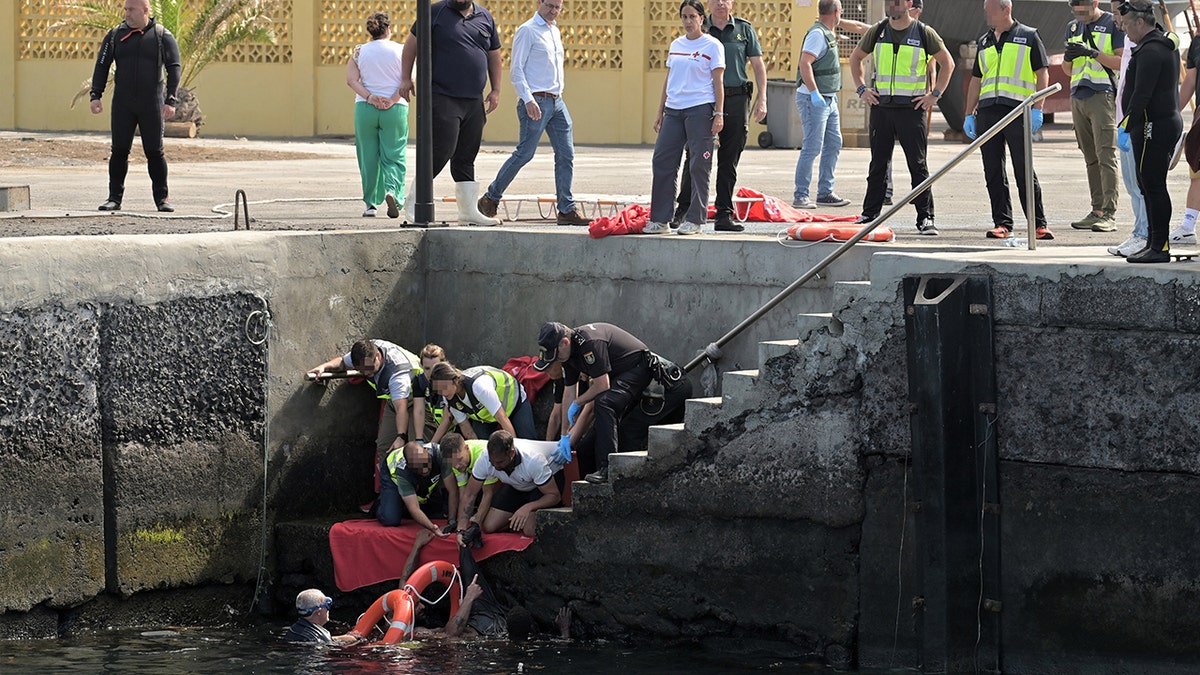 Migranti su izvađeni iz vode u Španjolskoj