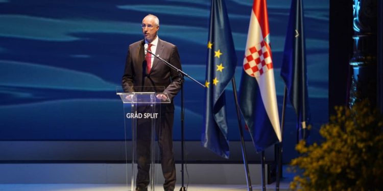 Emotivni Puljak na svečanoj sjednici izjavio: “Lipo je bit Splićanin”