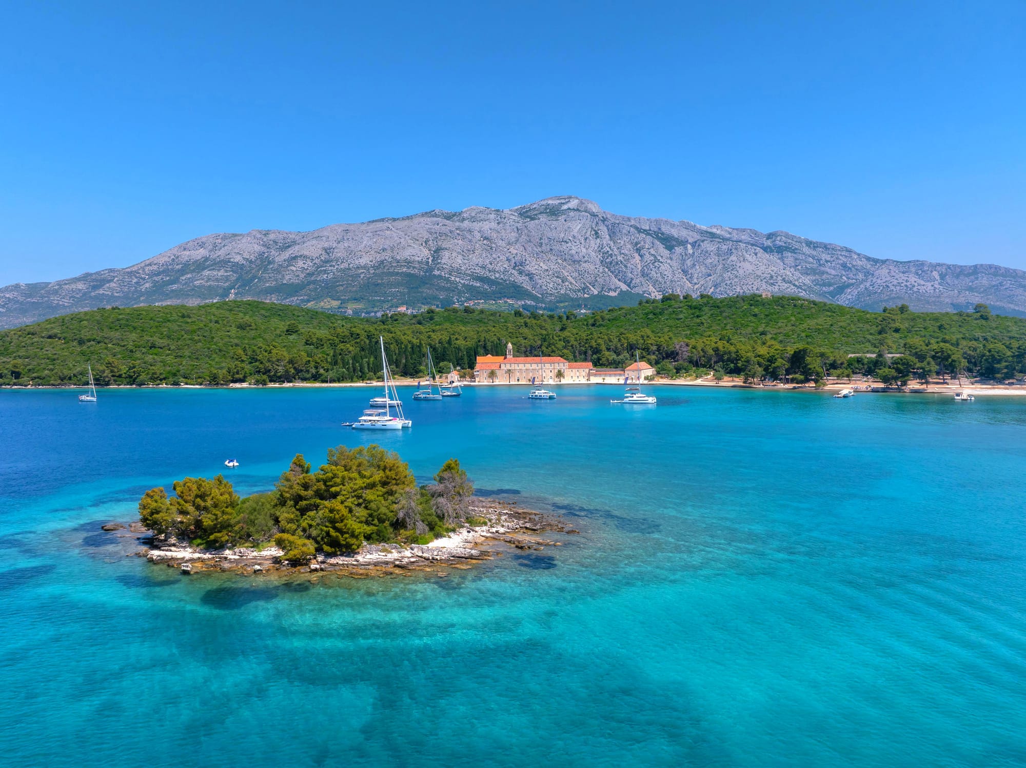 HRVATSKA POD POVEĆALOM Nema više šminke – ovo je stvarno lice Jadrana: "Globalno se prikazuje edukativno - turistički serijal o našoj obali!"