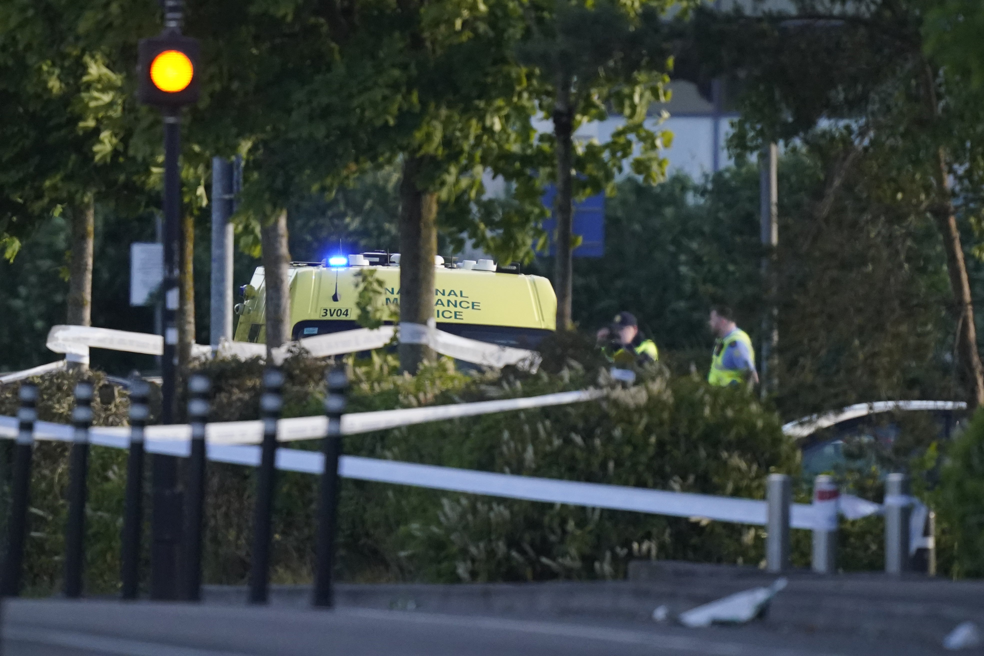 Tijelo čovjeka ostaje na mjestu događaja i neće ga ukloniti dok to područje nije proglašeno sigurnim