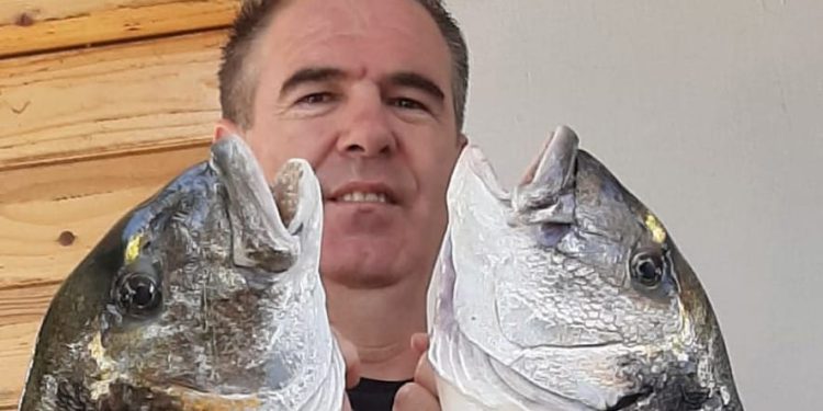 Sukošanski podvodni ribolovac kući odnio dvije kapitalne orade: "Privukao sam ih na dagnje!"