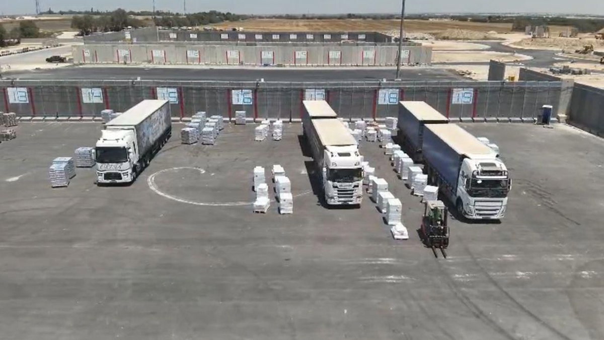 Kamioni za pomoć Palestincima u Gazi