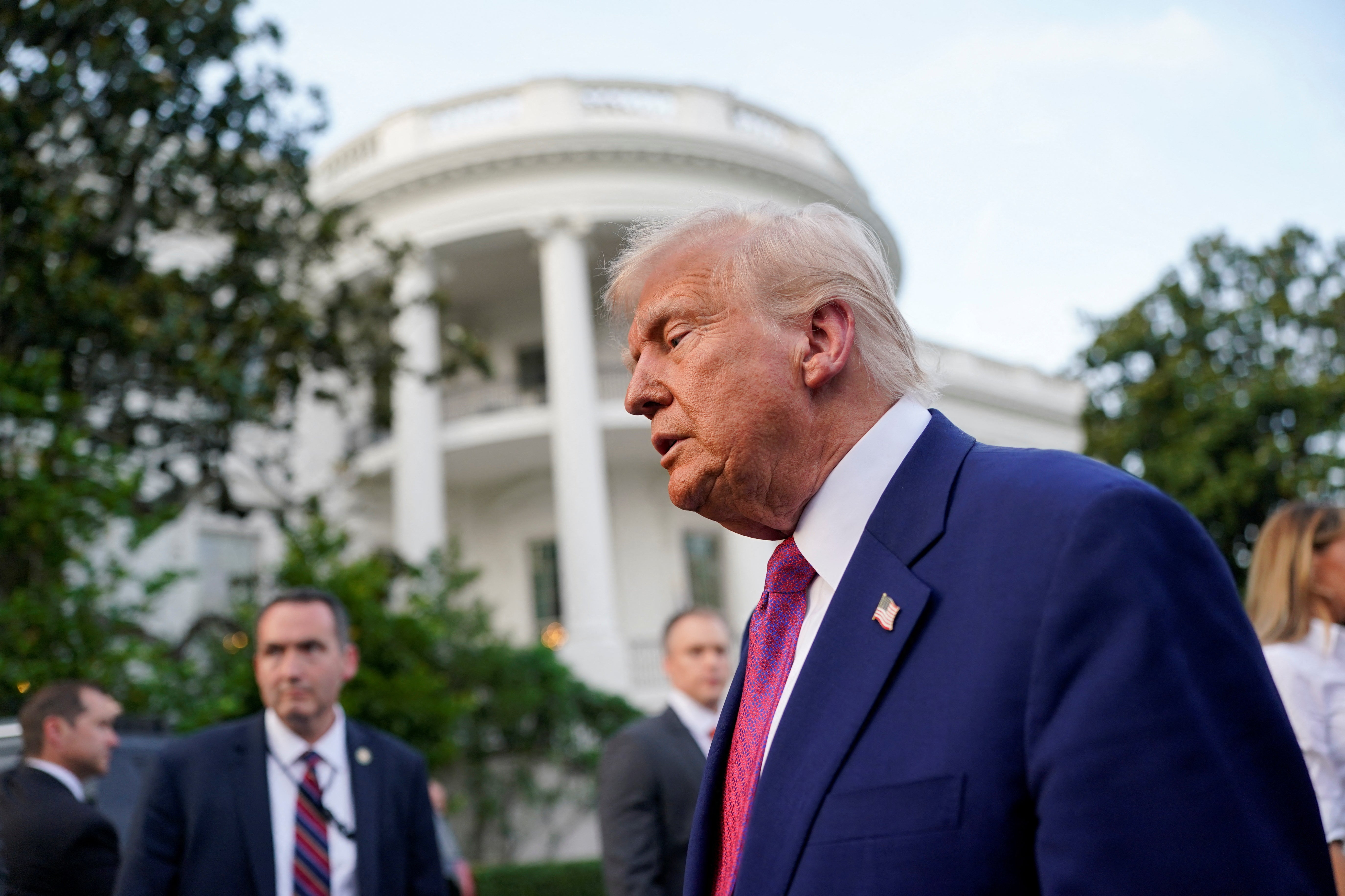 Američki predsjednik Donald Trump sudjeluje u Kongresnom pikniku u Bijeloj kući u Washingtonu, DC, SAD, 12. lipnja 2025. Reuters/Nathan Howard