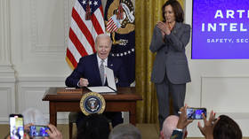 Trump optužuje Biden savjetnike za izdaju
