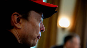 https://www.rt.com/news/618717-musk-trump-ingratitude-impeachment/musk čini da datoteke Epstein tvrde o Trumpu